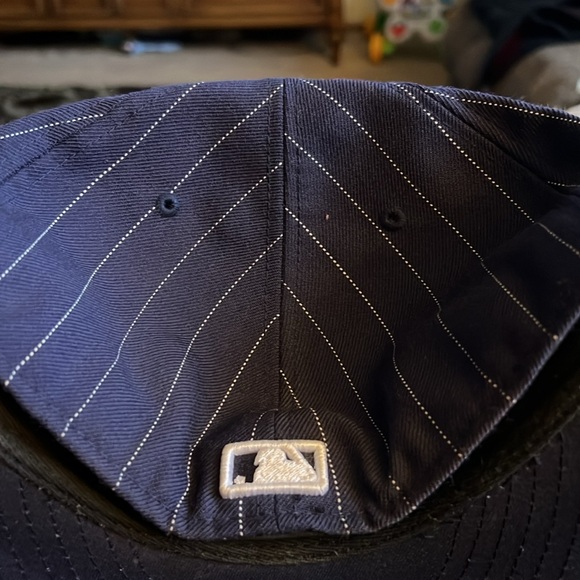 COPY - New era cap size 75/8 navy and white - Picture 3 of 5